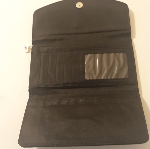 Black Faux  leather Wallet - Picture 2 of 2